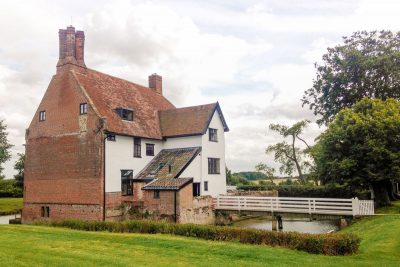 Letheringham Lodge by The Whitworth Co-Partnership